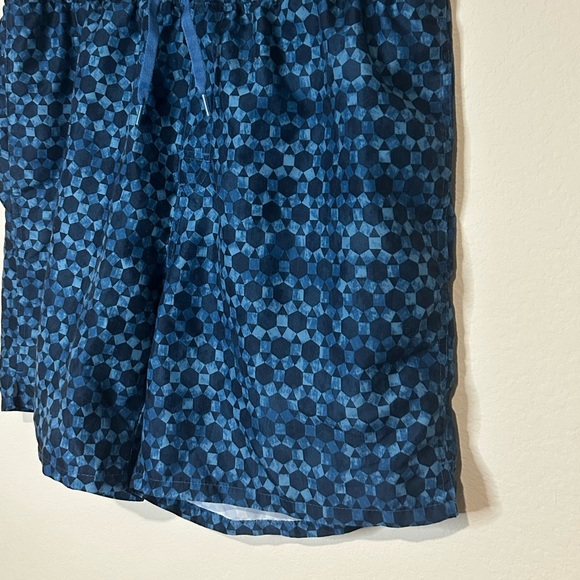 Old Navy Men’s Swim Trunks – Blue, Size Large - Picture 3 of 8